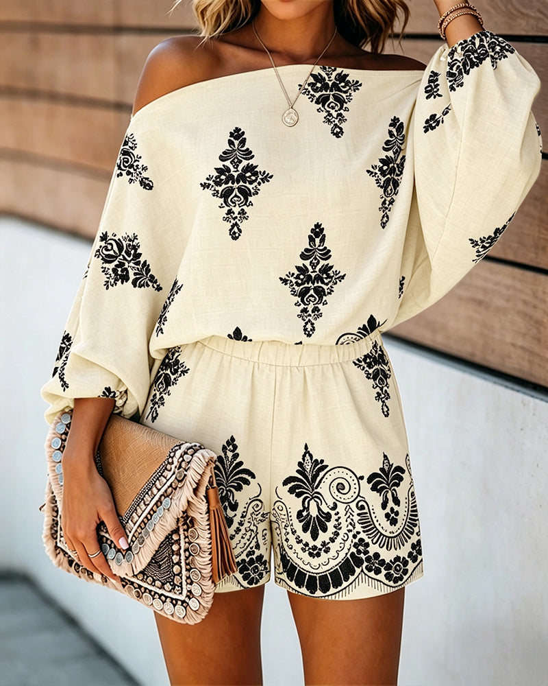 Women's Vintage Print Two-Piece Set Off-Shoulder Batwing Sleeve Top and High-Waisted Shorts Casual Vacation Set